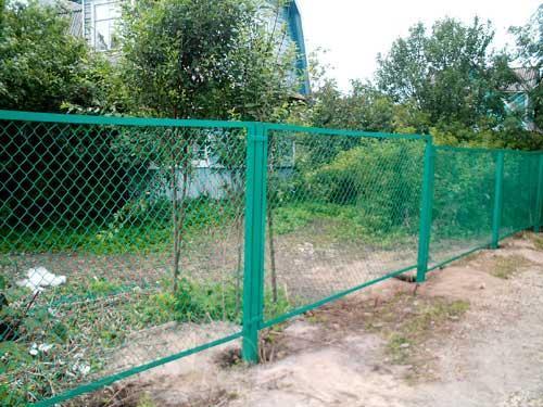 Заборные секции из сетки и прутьев